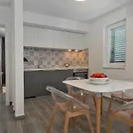 Kozina Apartment *